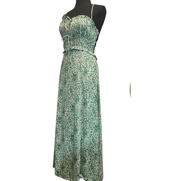 ASTR The Label Green Floral Print Maxi Dress Lace Up Back Coquette Cottage Retro - Picture 3 of 11